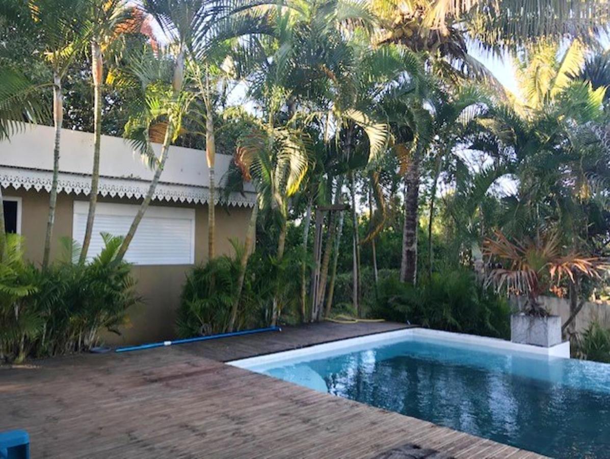Grande Maison Avec Jardin Et Piscine A 생조세프 외부 사진